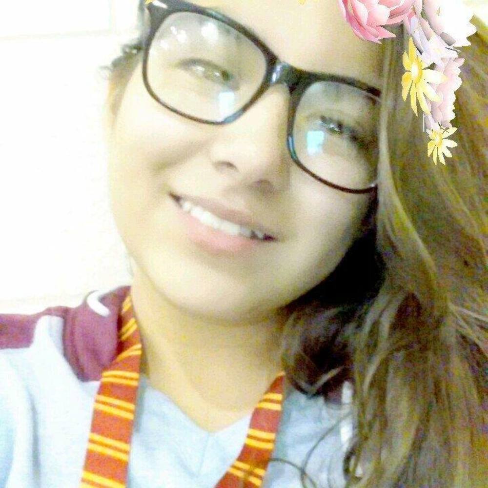 Meet your Posher, Elizabeth